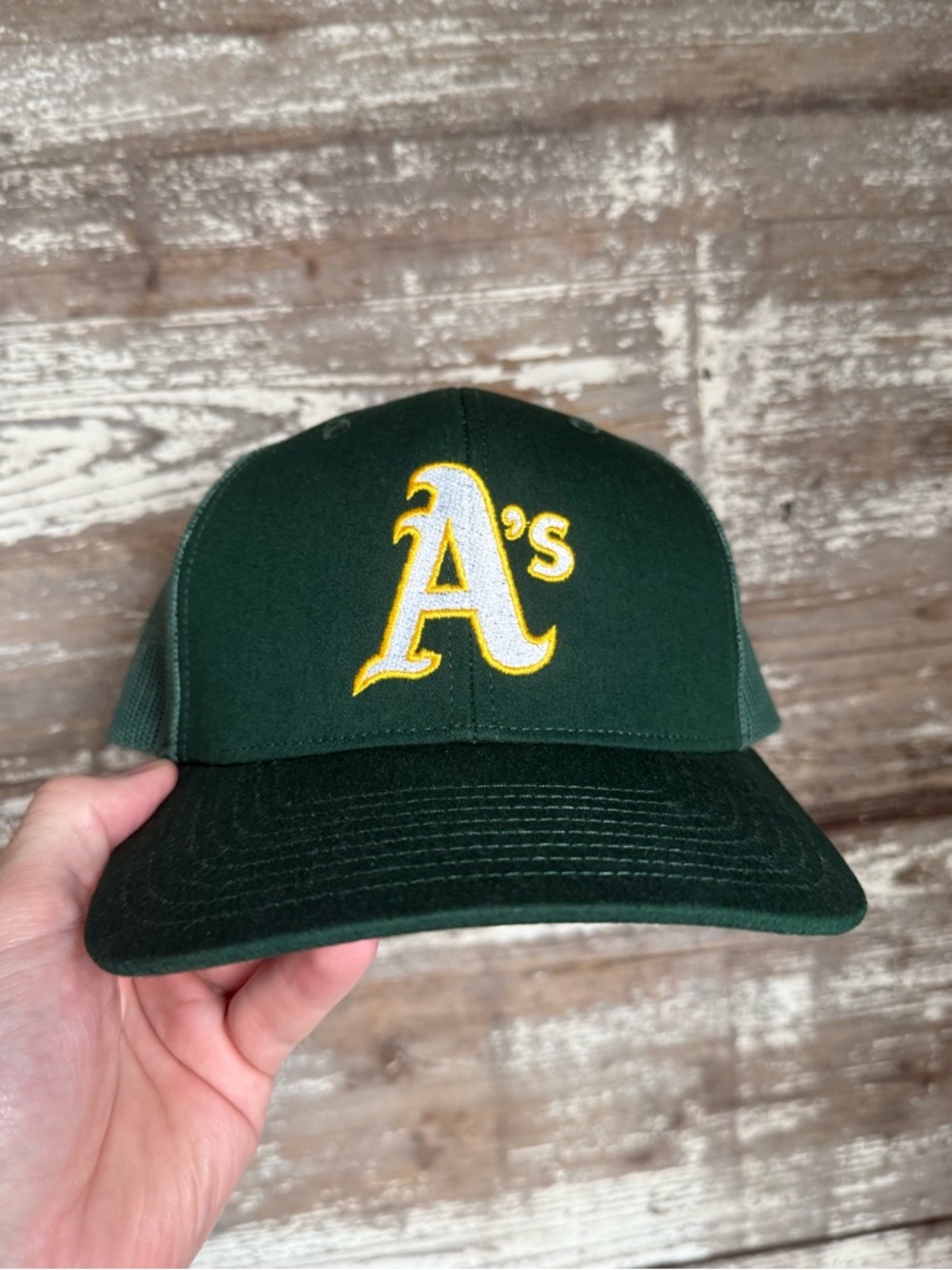 Y2K Oakland A’s trucker cap. Great condition. SnapBack.